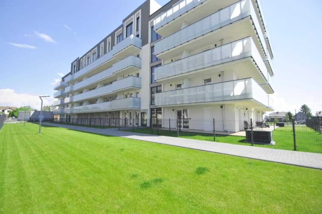 MoKa Apartamenty Sianożęty Bagian luar foto